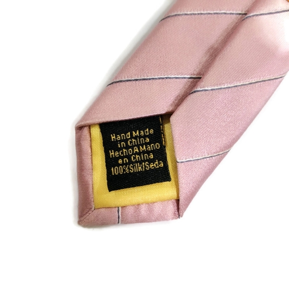 Donald J Trump Signature Collection Tie - Picture 6 of 8